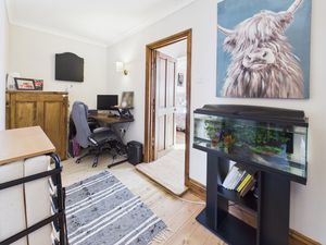 Hallway / Office Space- click for photo gallery